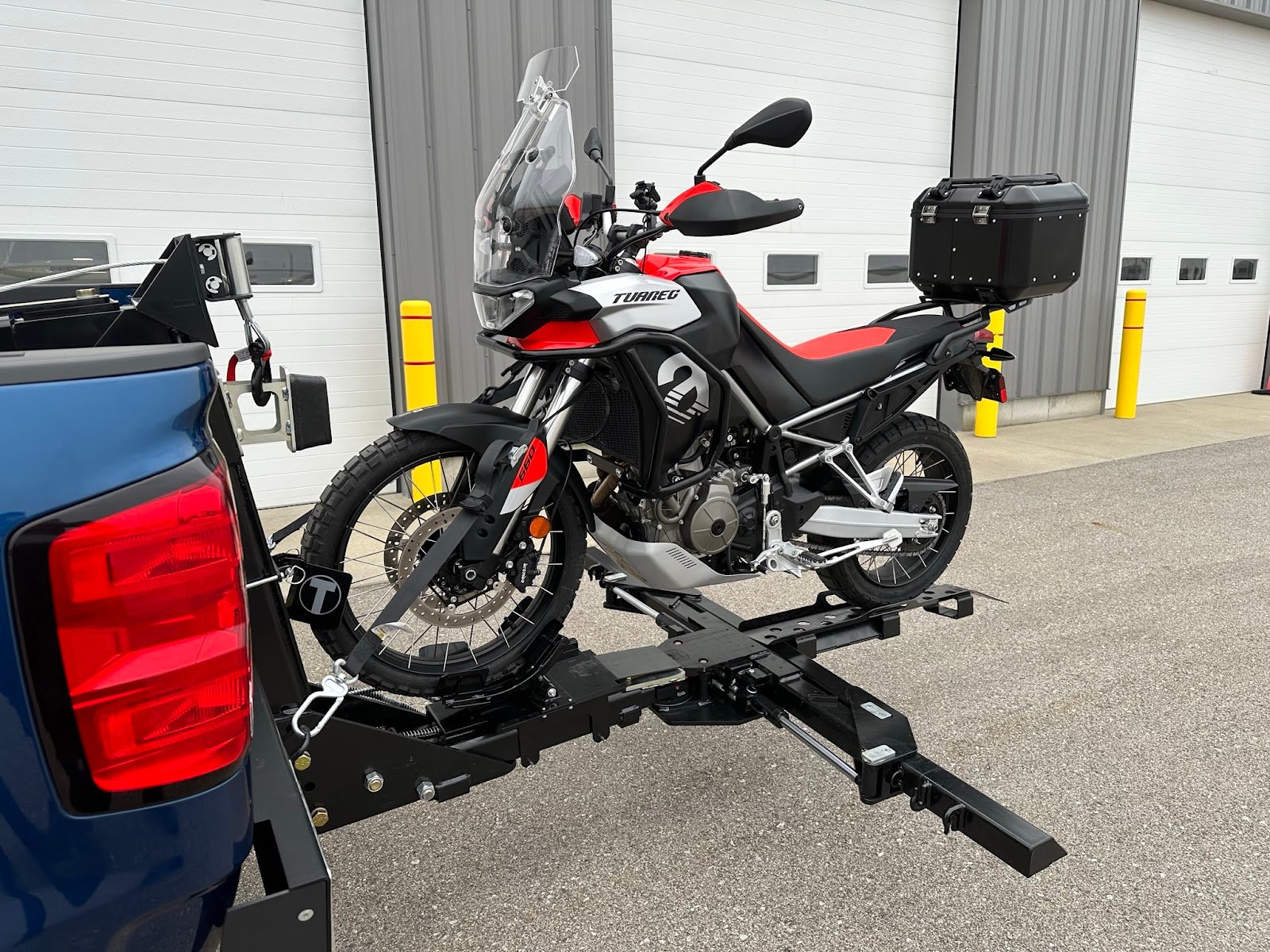 edmonton-Towing-bike-on
