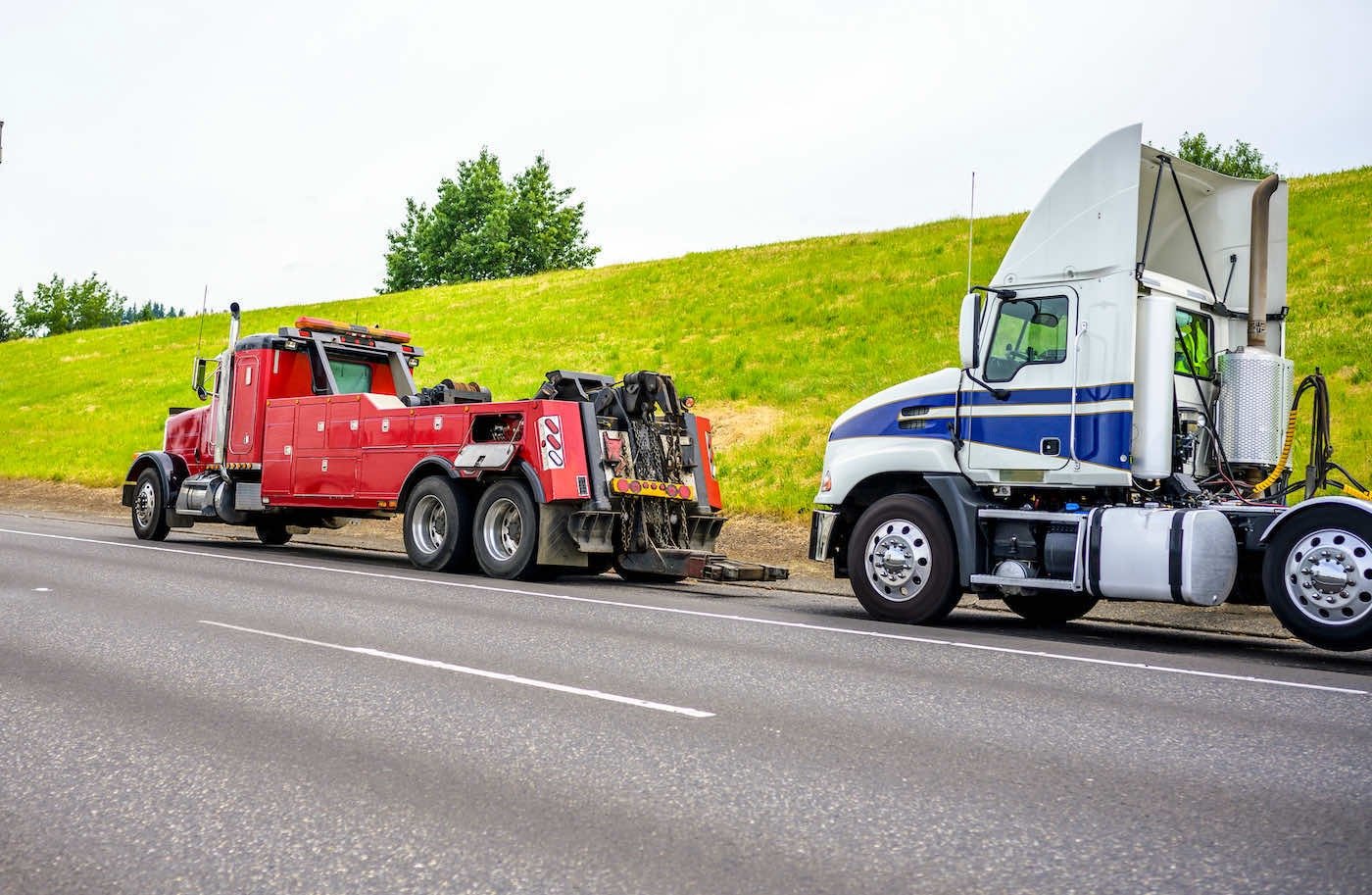 edmonton-Towing-heavy-towing-4
